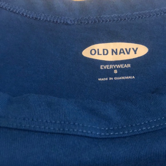 Old navy t shirt - Picture 5 of 6